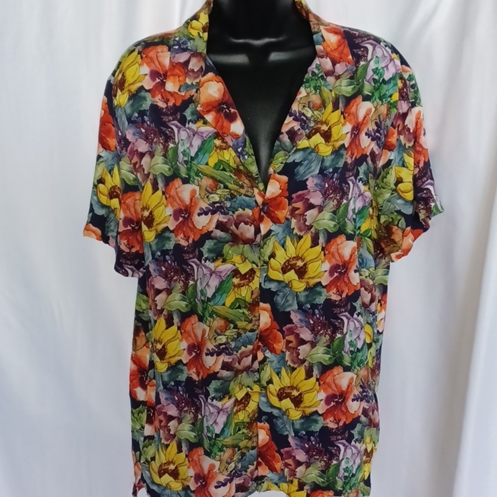 Denim & Flower Ricky Singh sz M Button Down Floral Tropical Travel Casual Shirt